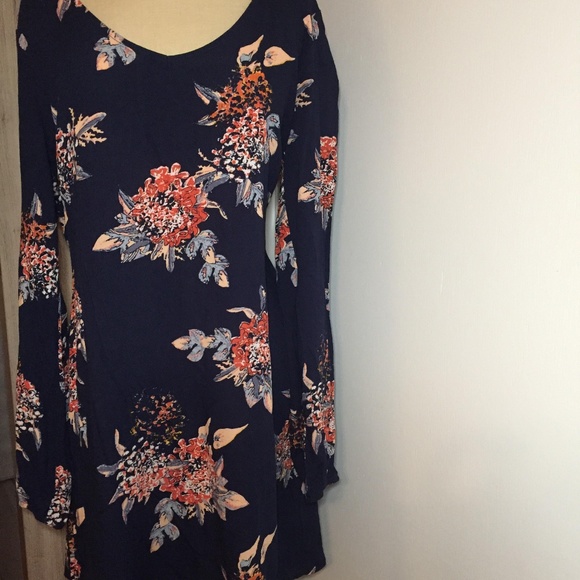 Boho Navy Floral Open Back Open Sleeve - Picture 2 of 6